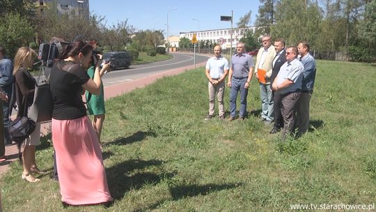 Przekazano teren budowy wykonawcy ronda na krzyżówce: Szkolna - Iglasta