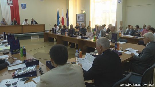 Radni powiatowi krytyczni wobec sytuacji szpitala