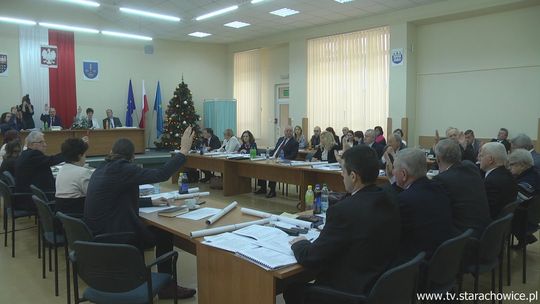 Radni powiatu uchwalili budżet przy wyraźnej krytyce opozycji