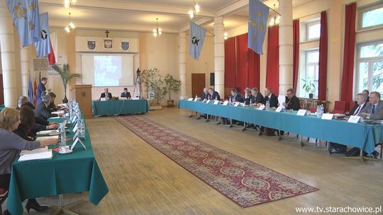 Radni zgodzili się na zakup aparatu fotograficznego za 12 tys. zł, ale magistrat chce wydać połowę tej kwoty