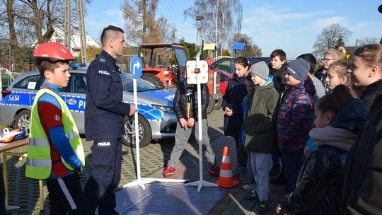 „Razem bezpieczniej”. Ćwiczenia dla mieszkańców w Trębowcu
