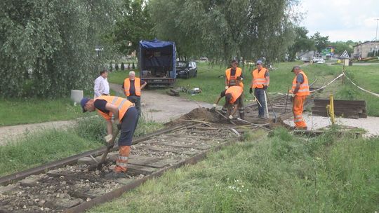 Remont kolejki na ukończeniu, kursy być może w wakacje