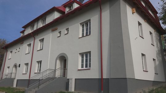 Rewitalizacja kolejnych budynków na osiedlu Wzgórze