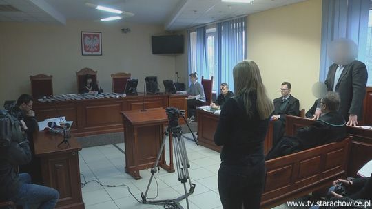 Rozpoczął się proces samorządowców