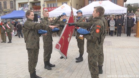 Ślubowanie pierwszoklasistów klas mundurowych Zakładu Doskonalenia Zawodowego w Starachowicach