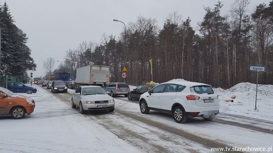 Śnieżne kłopoty na drogach