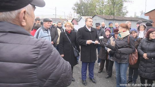 Spotkanie prezydenta z mieszkańcami na temat budynku socjalnego przy ulicy Kościelnej