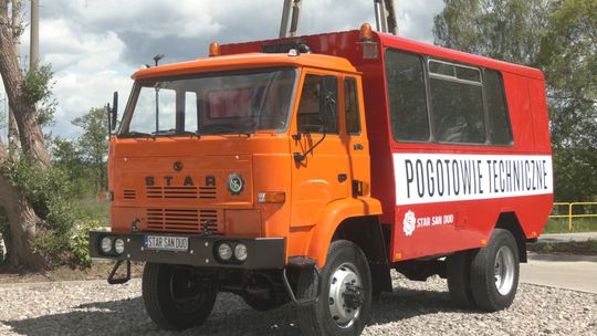 STAR 244 RS stanął na zatoczce autobusowej przy ul. Kieleckiej