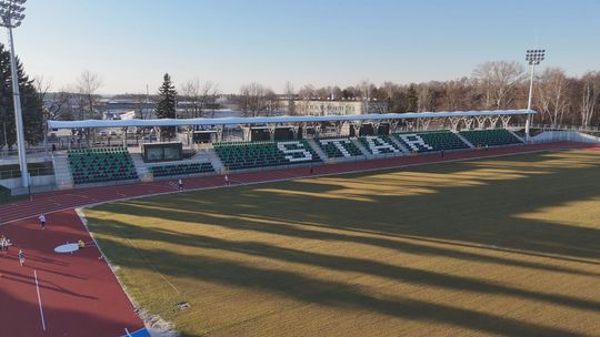 Star Starachowice wygrywa z Cracovią II. Pierwszy ligowy mecz na stadionie był pełen emocji