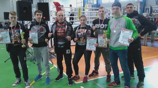 Starachowickie smoki znów nagrodzone medalami