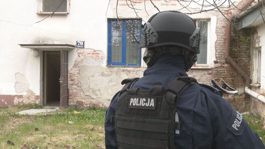 Strzały i zagrożenie radioaktywne. Ćwiczyły powiatowe służby ratunkowe