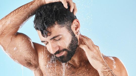 Szampon do brody: Dlaczego warto wybrać specjalistyczny produkt do mycia zarostu?