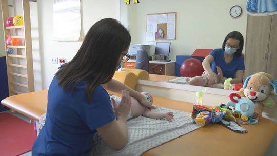 Szpital znów zaprasza małych pacjentów na rehabilitację