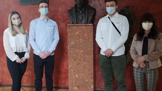 Tomasz i Jakub laureatami VII edycji Olimpiady Wiedzy o Mediach