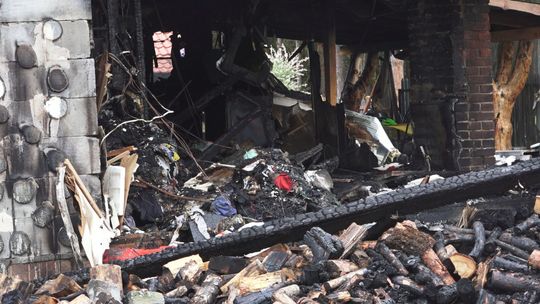 Tragiczny Pożar w Białce: Rodzina straciła wszystko