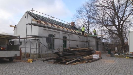 Trwa remont portierni w Muzeum Przyrody i Techniki