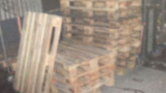 Ukradł siedem palet