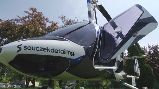 Ultralekki wiatrakowiec AAT wylądował w Starachowicach