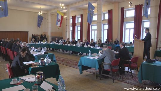 W myśl reformy oświatowej gmina Starachowice zatwierdziła sieć szkół