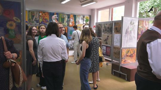 W Państwowym Ognisku Plastycznym zagościła wystawa doroczna prac uczniów