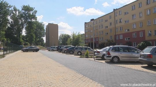 Więcej miejsc parkingowych przy Zakładowej