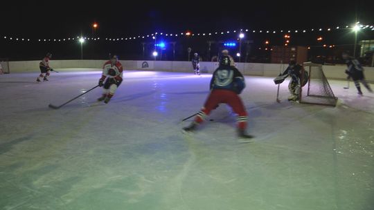 Wielkie otwarcie "Lodowiska pod choinką"