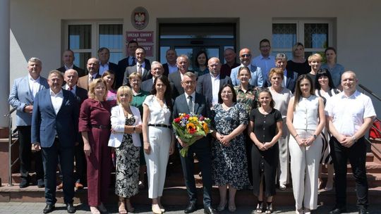 Wójt Gminy Mirzec Mirosław Seweryn z wotum zaufania i absolutorium
