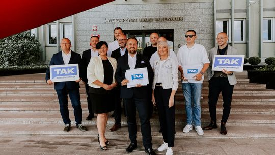 Wybory do Senatu RP: Prawie 8 tysięcy podpisów za kandydaturą Prezydenta Marka Materka