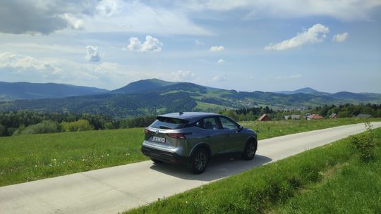 Wynajmij samochód na miesiące z wypożyczalnią Kaizen Rent