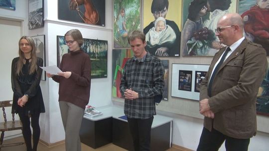 Wystawa prac artystycznego rodzeństwa