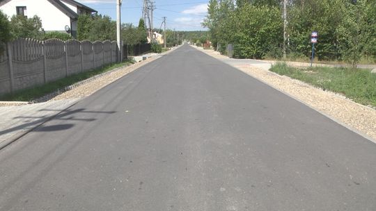 Zakończeniu remontu dróg powiatowych w Adamowie