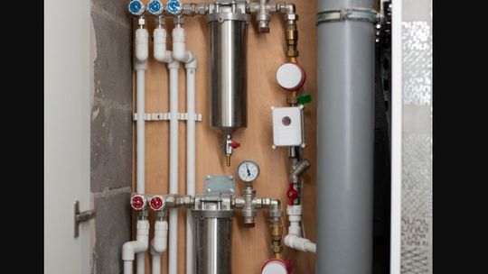 Zalety i zastosowanie rur PEX w instalacjach wodnych