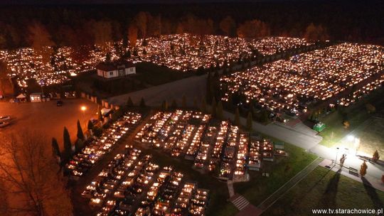 Zamknięte cmentarze zmusiły do wcześniejszych odwiedzin grobów