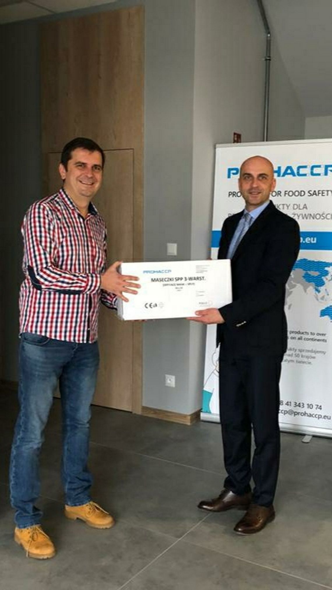 1 000 maseczek od PROHACCP dla naszego Szpitala! 1 000 maseczek od PROHACCP dla naszego Szpitala!