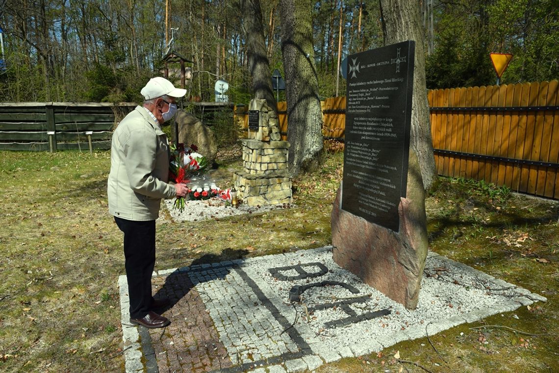 76 rocznica rozbicia niemieckiej straży leśnej w Marculach