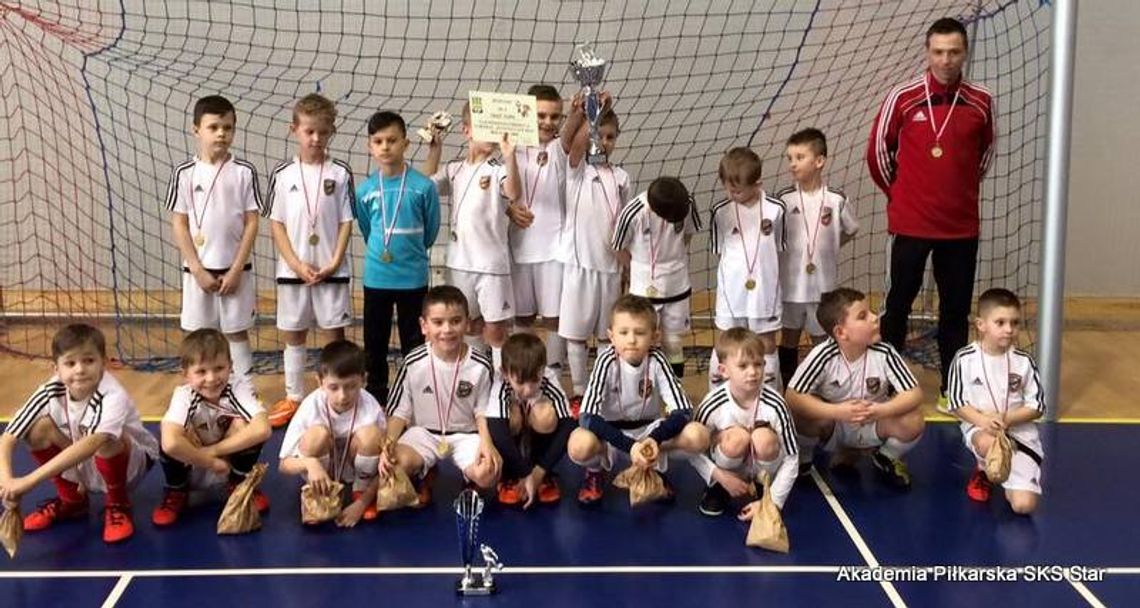 Akademia Piłkarska SKS Star Starachowice rocznik 2008 zwyciężyła w turnieju Juventa Cup 2016