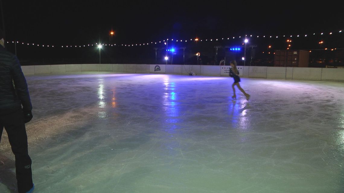 „LODOWISKO POD CHOINKĄ” nowe bilety i godziny otwarcia