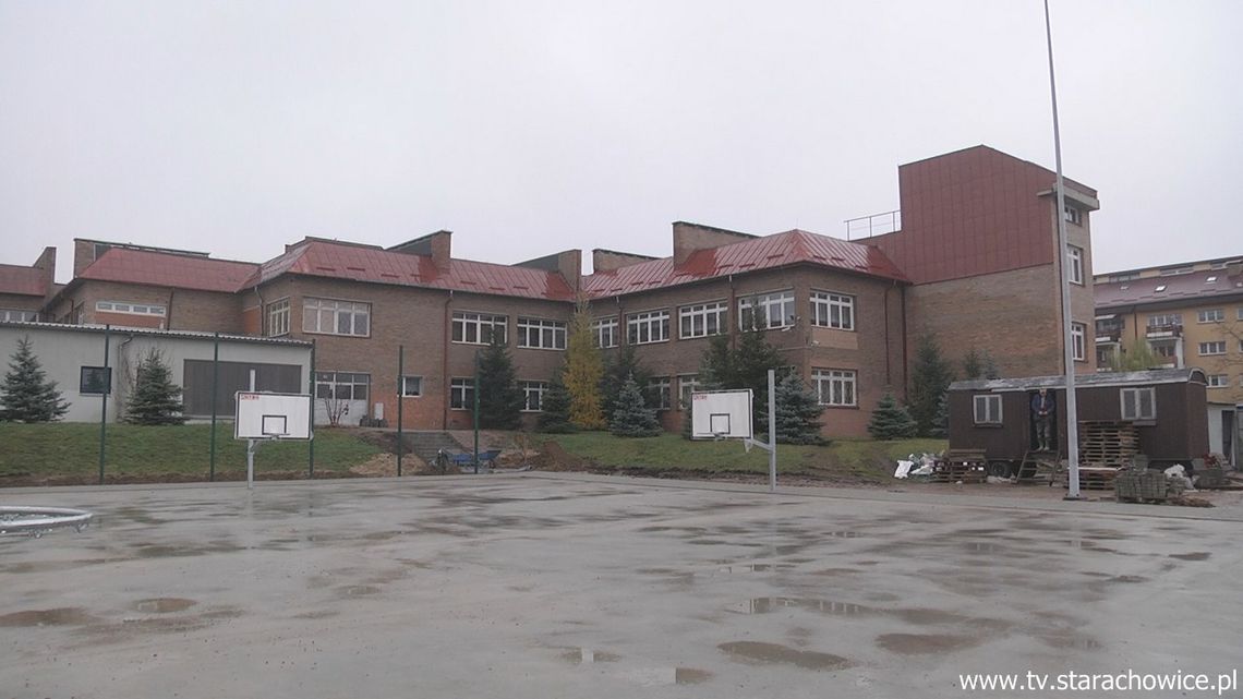 Miasto buduje boiska przy Gimnazjum nr 4 i Szkole Podstawowej nr 10