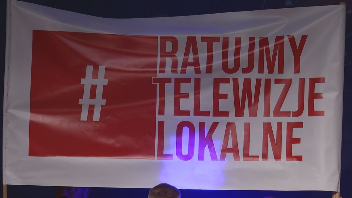 między słowem a czynem jest PRZEPAŚĆ