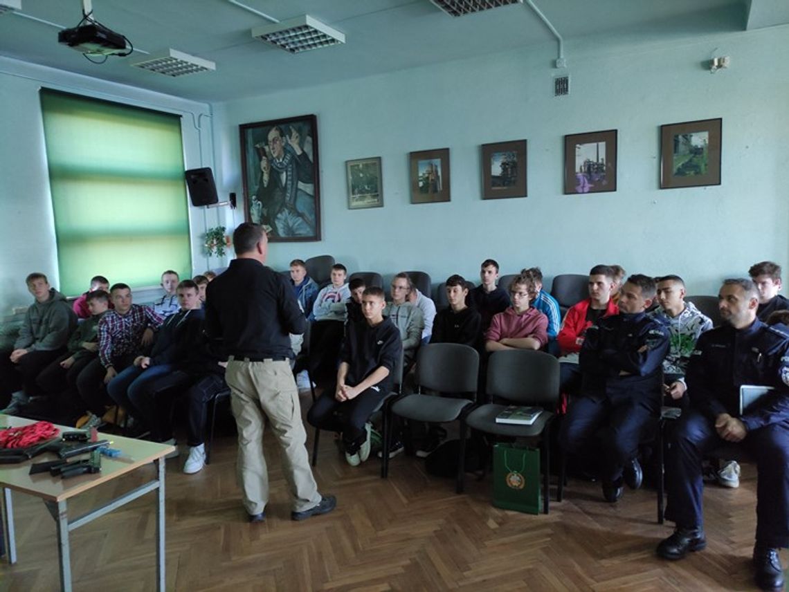„My młodzi obywatele- Tobie Ojczyzno!!!”