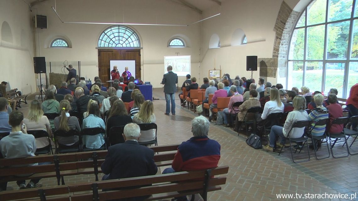 Oddział Międzyszkolny PTTK świętował 25-lecie