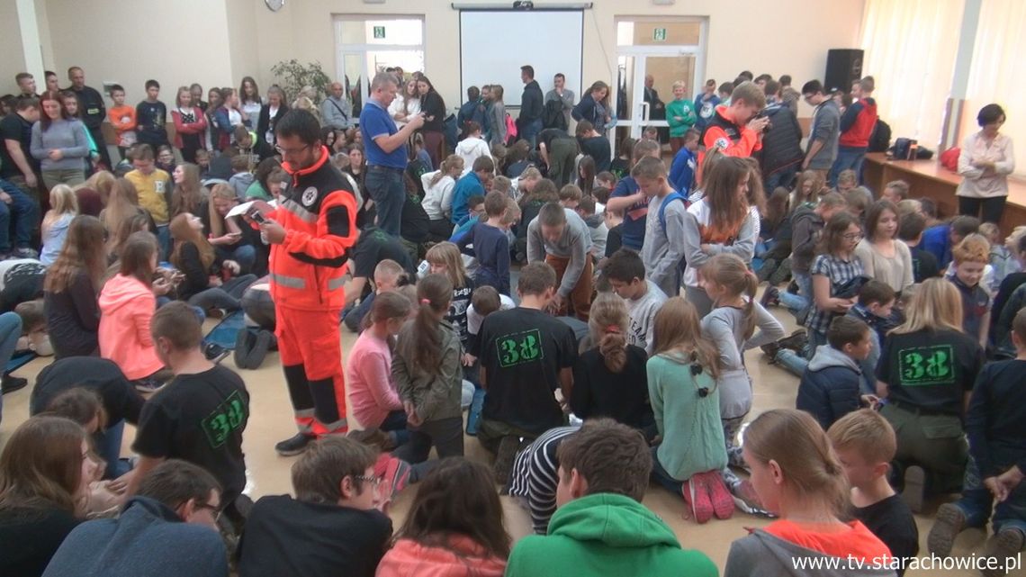 Ogólnopolska akcja bicia rekordu z udzielania pierwszej pomocy w Starachowicach