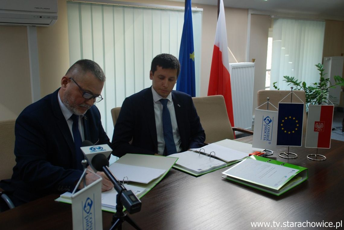 Podpisanie kontraktu na wykonanie modernizacji części osadowo-biogazowej oczyszczalni ścieków w Starachowicach