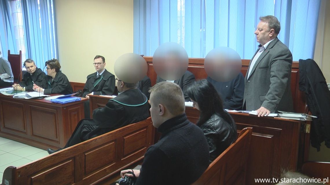 Starachowickim samorządowcom grozi więzienie za narażenie gminy na straty Starachowickim samorządowcom grozi więzienie za narażenie gminy na straty