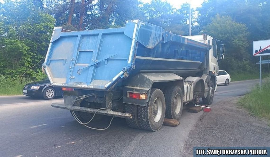 Taki pojazd to zagrożenie na drodze