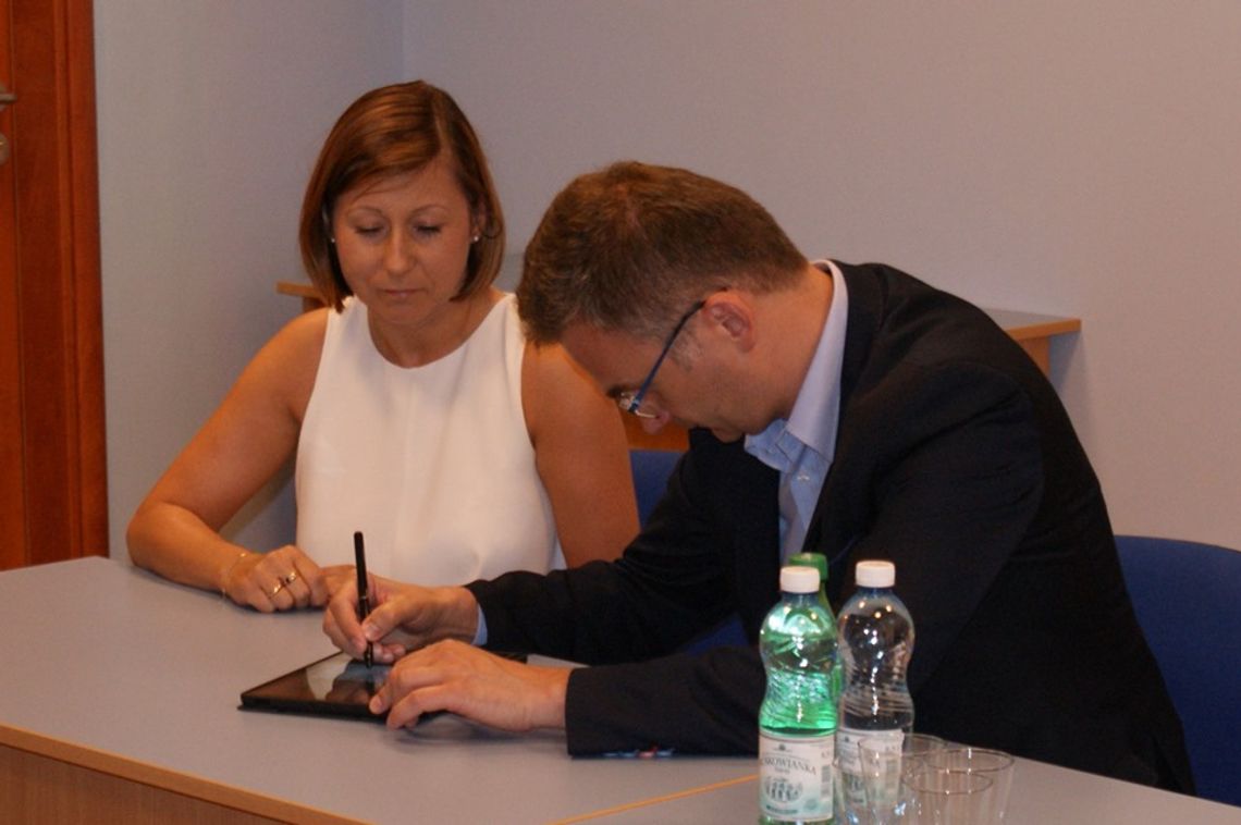 Umowa w ramach projektu TOP SOR podpisana Umowa w ramach projektu TOP SOR podpisana