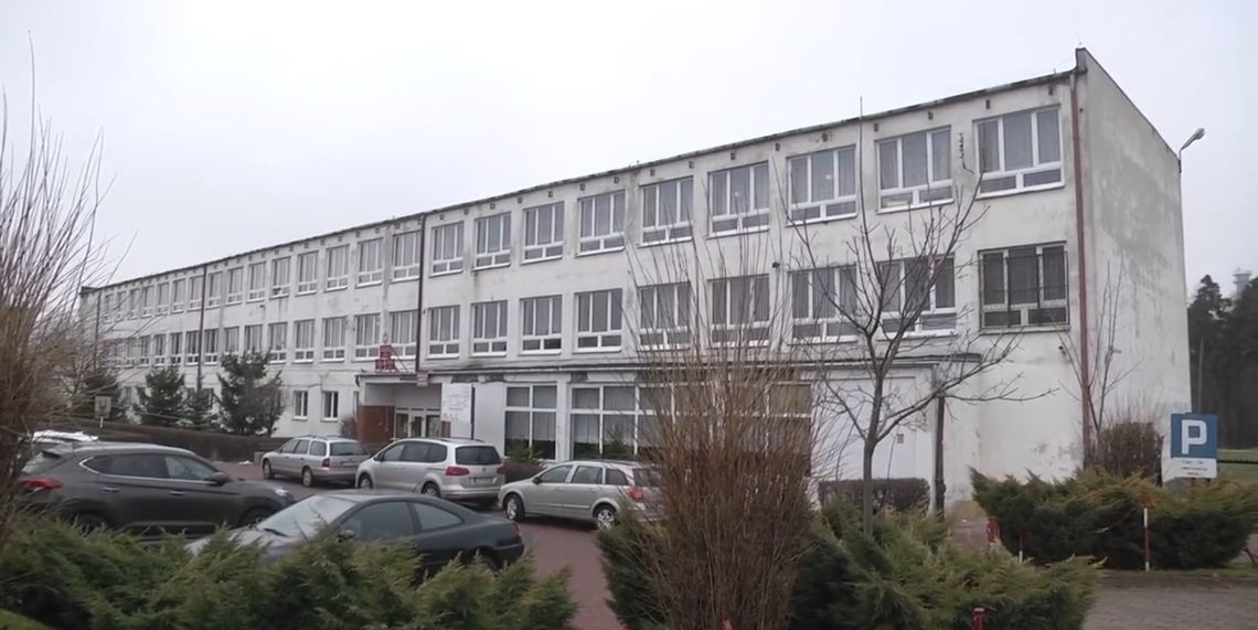 Wojewoda Świętokrzyski unieważnił uchwałę Rady Powiatu w Starachowicach w sprawie zamiaru przeniesienia siedziby ZSZ nr 3