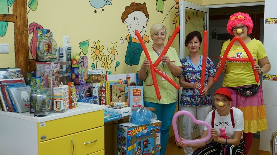 Zabawki od Fundacji Dr Clown i Kia Motors Polska