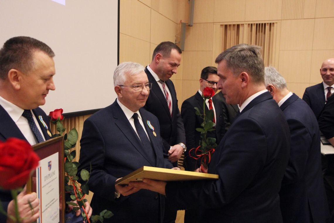 Zasłużeni dla regionu otrzymali Odznakę Honorową Województwa Świętokrzyskiego
